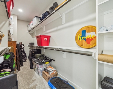 5520 Rosslyn Road - Photo Thumbnail 10