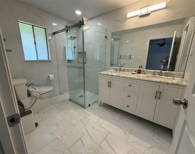 11915 Steppingstone Lane - Photo Thumbnail 27