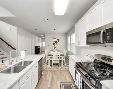 5324 Cj Walker Lane - Photo Thumbnail 10