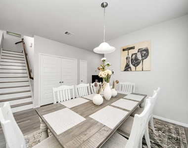 5324 Cj Walker Lane - Photo Thumbnail 12