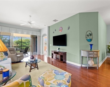 8641 Piazza Del Lago Circle - Photo Thumbnail 2