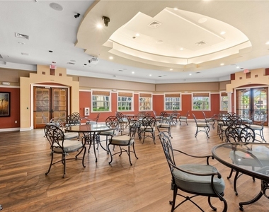 8641 Piazza Del Lago Circle - Photo Thumbnail 35