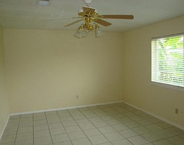 6806 Caddo Lake Lane - Photo Thumbnail 8
