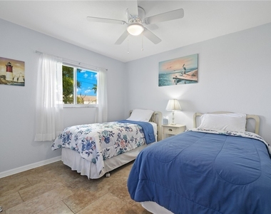 301 Se 30th Terrace - Photo Thumbnail 19