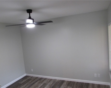 1727 Bent Tree Circle - Photo Thumbnail 9