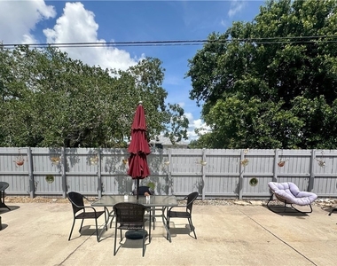 1495 Cranville R Square - Photo Thumbnail 11
