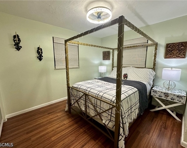 1495 Cranville R Square - Photo Thumbnail 23