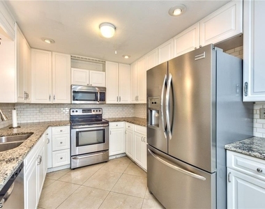 1495 Cranville R Square - Photo Thumbnail 4