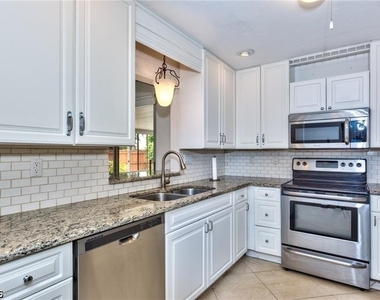 1495 Cranville R Square - Photo Thumbnail 5