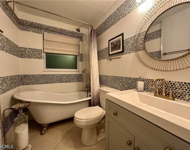 1495 Cranville R Square - Photo Thumbnail 21