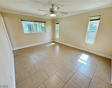 1311 Se 30th Terrace - Photo Thumbnail 16