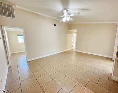 1311 Se 30th Terrace - Photo Thumbnail 13