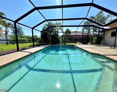 1311 Se 30th Terrace - Photo Thumbnail 5