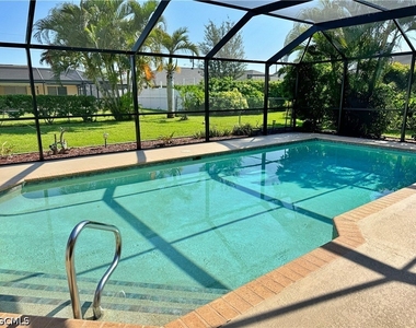 1311 Se 30th Terrace - Photo Thumbnail 6