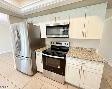 1311 Se 30th Terrace - Photo Thumbnail 10