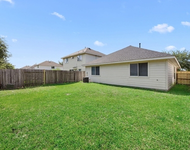 2746 Grahamwood Lane - Photo Thumbnail 18
