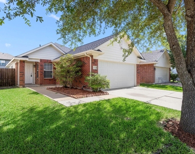 2746 Grahamwood Lane - Photo Thumbnail 1