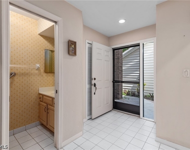 6658 Trident Way - Photo Thumbnail 12