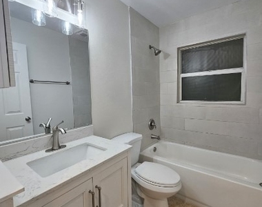 9209 Seville Road - Photo Thumbnail 8