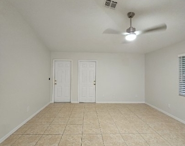 9209 Seville Road - Photo Thumbnail 2