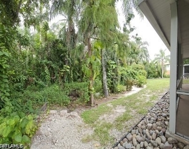 9209 Seville Road - Photo Thumbnail 12