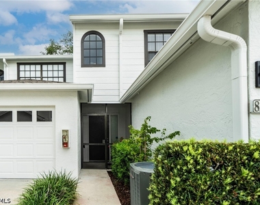 823 Meadowland Drive - Photo Thumbnail 2