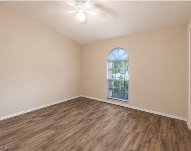 9084 Caloosa Road - Photo Thumbnail 28