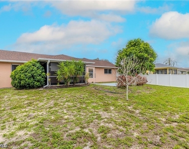 9084 Caloosa Road - Photo Thumbnail 25