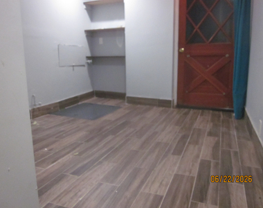102 South 6th Street - Photo Thumbnail 6