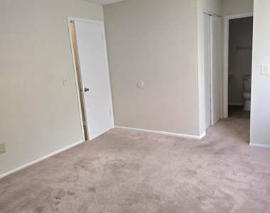1697 Parakeet Court - Photo Thumbnail 9