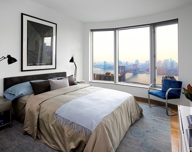 Spruce Street - Photo Thumbnail 2