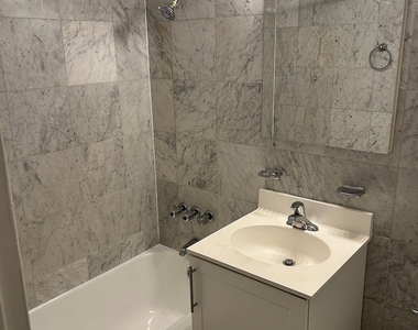 East 79th Street - Photo Thumbnail 2
