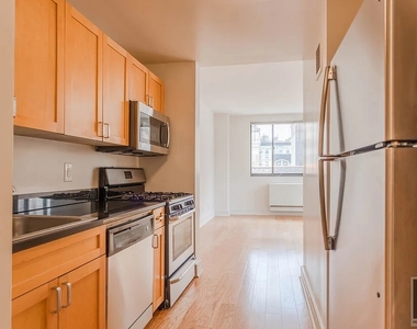 West 96th Street - Photo Thumbnail 2