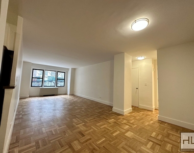 East 63 Street - Photo Thumbnail 1