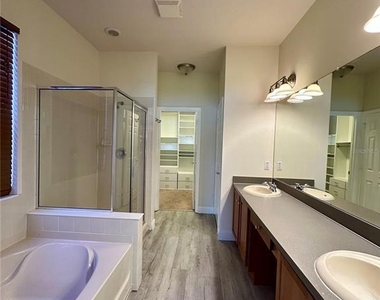 14227 Wake Robin Drive - Photo Thumbnail 10