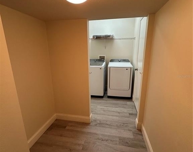 14227 Wake Robin Drive - Photo Thumbnail 16