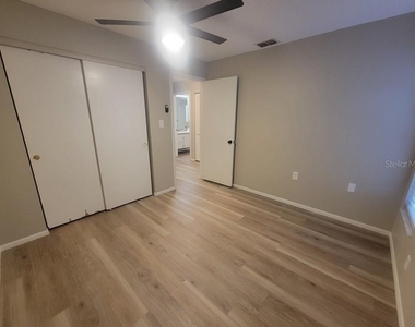1305 Calamondin Drive - Photo Thumbnail 11