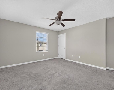4424 Tuscan Loon Drive - Photo Thumbnail 46