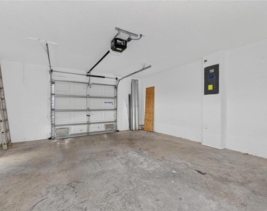 4424 Tuscan Loon Drive - Photo Thumbnail 6