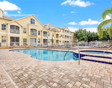 5009 Sunridge Palms Drive - Photo Thumbnail 8