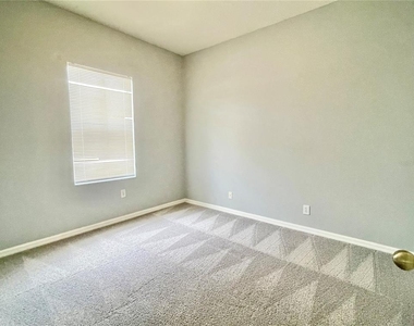 24652 Portofino Drive - Photo Thumbnail 9