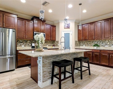 2468 Whittler Branch - Photo Thumbnail 8