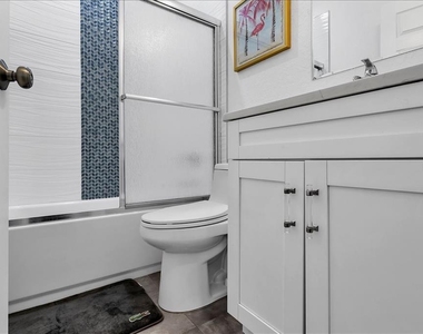 2402 W Fig Street - Photo Thumbnail 11