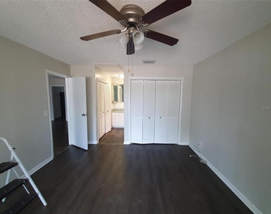 1907 Orange Boulevard Way - Photo Thumbnail 6