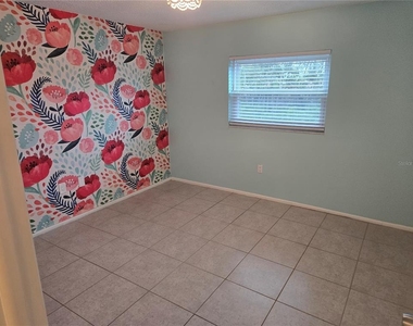 350 79th Avenue N - Photo Thumbnail 8