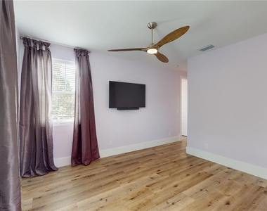 1068 19th Avenue N - Photo Thumbnail 49