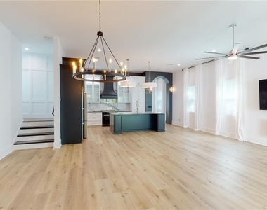 1068 19th Avenue N - Photo Thumbnail 25