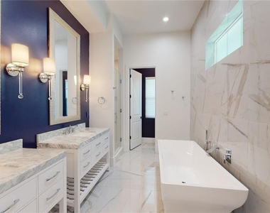 1068 19th Avenue N - Photo Thumbnail 34