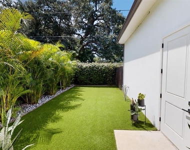 1068 19th Avenue N - Photo Thumbnail 67