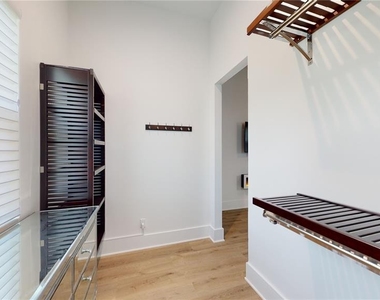 1068 19th Avenue N - Photo Thumbnail 32